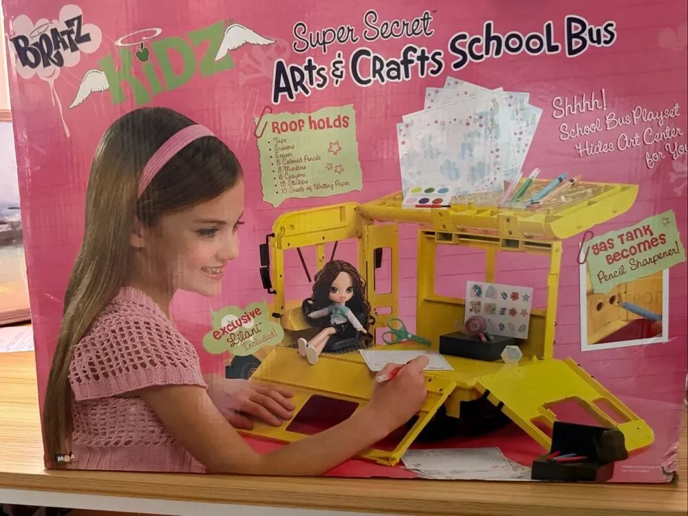 Bratz school craft super